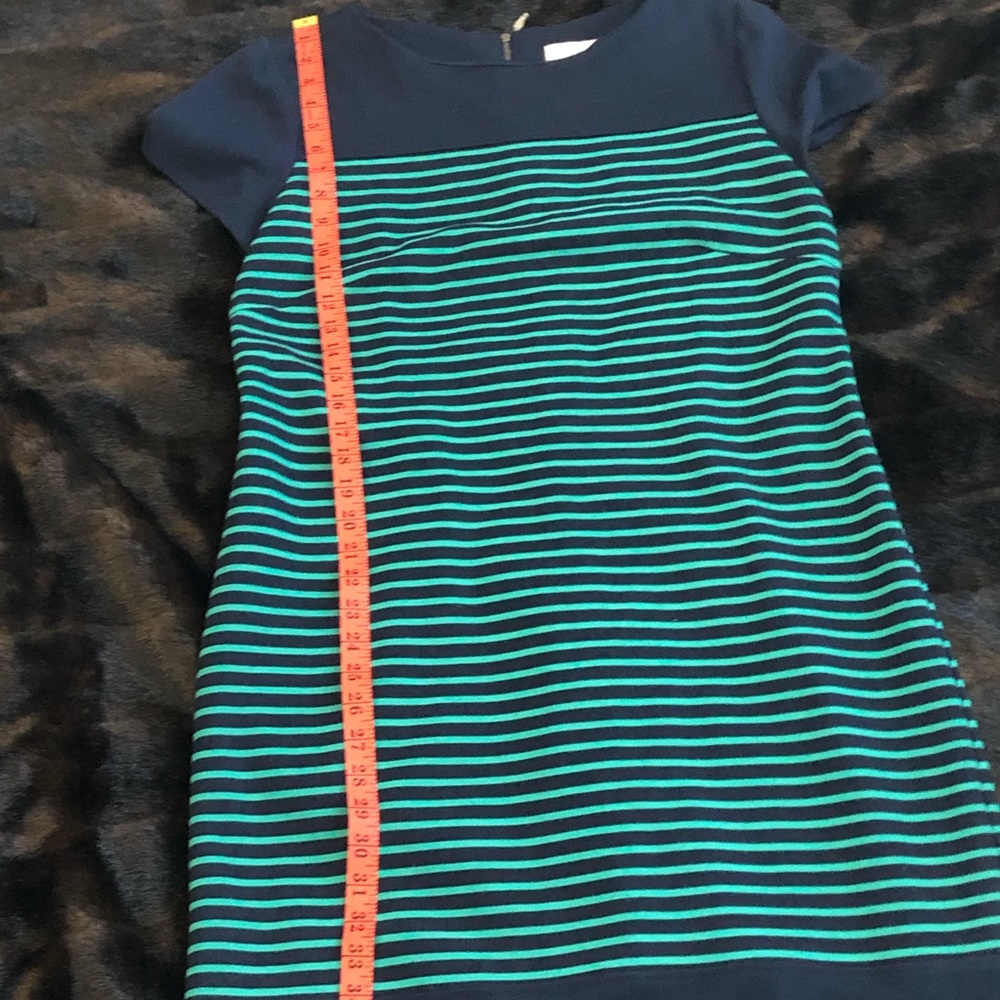 - Dress by Laundry by Shelli Segal. NWT - Picture 7 of 10